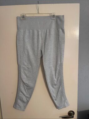 NWOT Fabletics Grey Athletic Leggings - Soft Stretch Active Bottoms